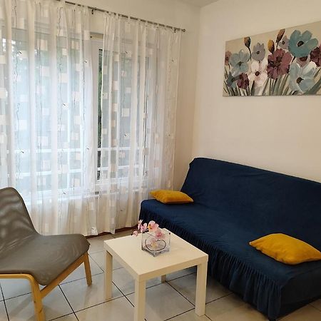 Nemira Beach Apartments Omiš Exterior foto